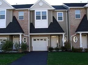 TOWNHOME; NEVER LIVED IN