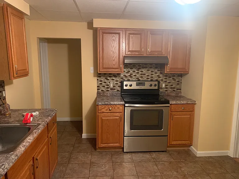 104 Adams Ave #2 — Photo 8