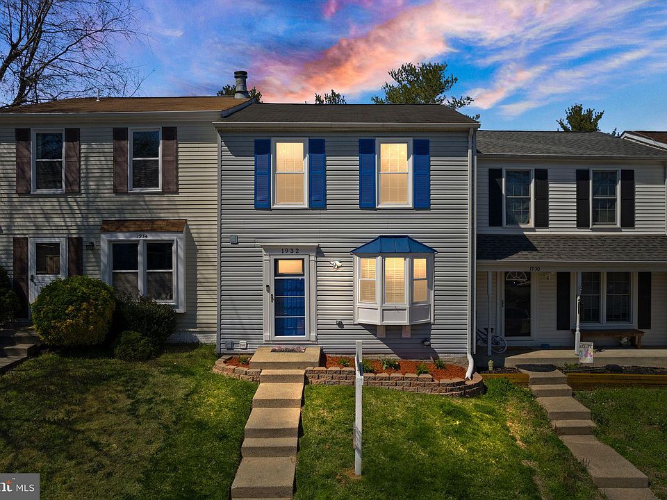1st image of 1932 Pohick Creek Ct