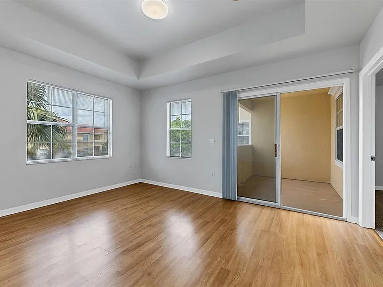 1010 Villagio Cir #204 — Photo 10