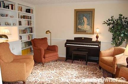 5th image of 2824 Starling Dr