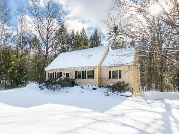 490 Meredith Center Road, Laconia, NH 03246