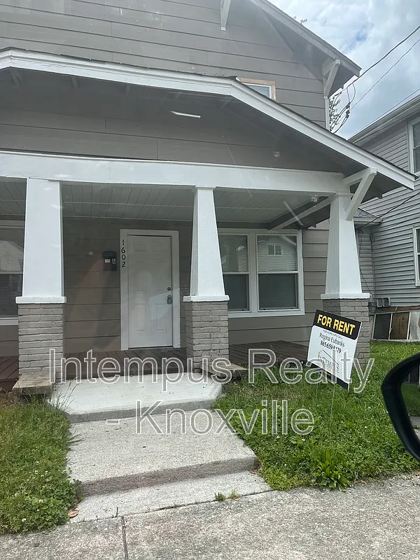 1602 Dora St — Photo 4