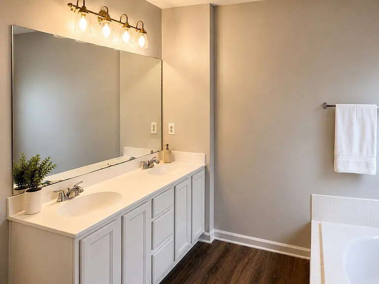 674 Huffine Manor Cir #674 — Photo 14
