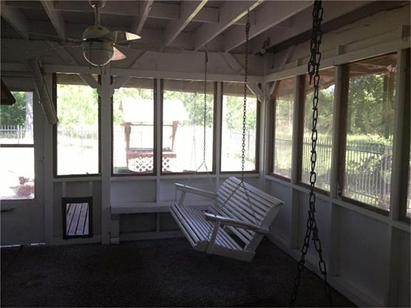 4th image of 7726 Antoine Dr