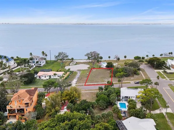 7510 Westmoreland Dr #28, Sarasota, FL 34243