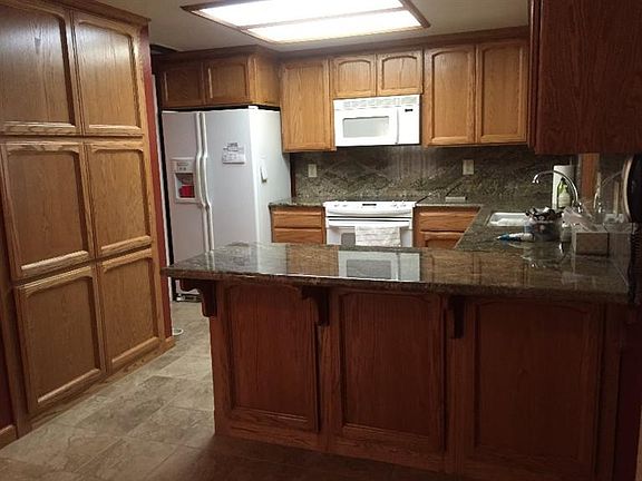 2nd image of 2609 Balsam Ct