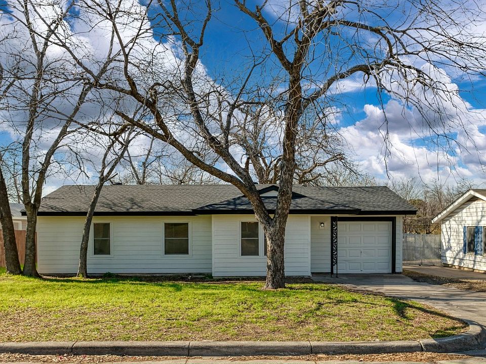 3617 Layton Ave, Haltom City, TX 76117 | Zillow