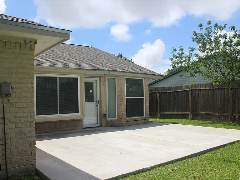 4920 Deerwood Cir — Photo 14