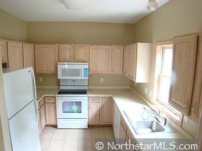 5th image of 1321 Logan Ave N