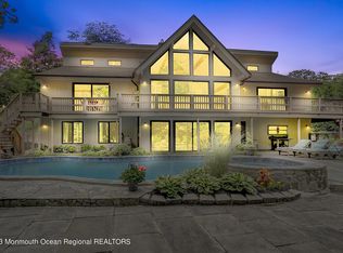 4 Holly Glen Way, Holmdel, NJ 07733