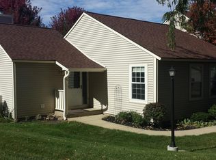 930 Chase Ct, Gurnee, IL