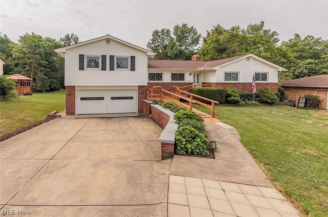 15393 Albion Rd, Strongsville, OH 44136 Zillow