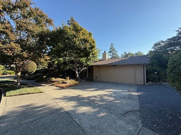 2nd image of 2612 W Pueblo Ave