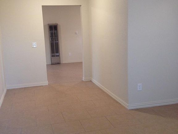 2nd image of 3900 SE 12th Ave