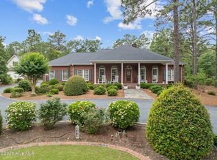 155 McKenzie Rd E, Pinehurst, NC 28374