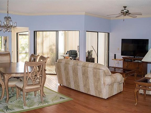 3rd image of 1618 Starling Dr
