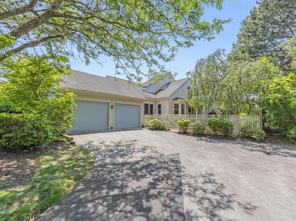 2 Pine Grove Village, Yarmouth Port, MA 02675