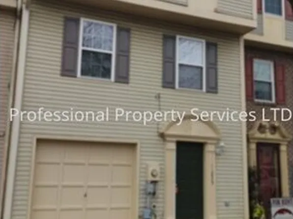 11239 Cristins Cir, Hagerstown, MD 21742