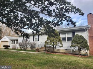 800 Dixon Dr, Stevensville, MD 21666