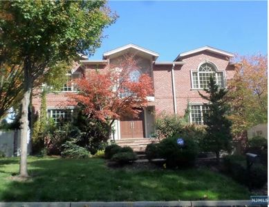 89 Dillingham Pl, Englewood Cliffs, NJ, 07632