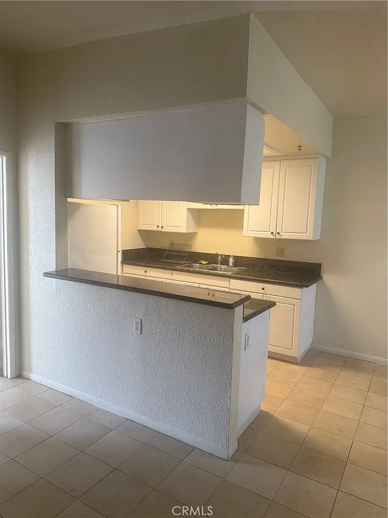 1 bed, 600 sqft, $1,950 — Photo 2