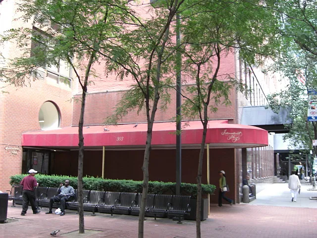 International Plaza At 303 East 43rd St In Turtle Bay Sales Rentals Floorplans Streeteasy