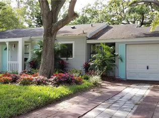 241 Grove Cir S, Dunedin, FL 34698