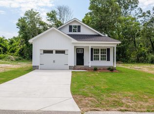 625 Clary St, Thomson, GA 30824