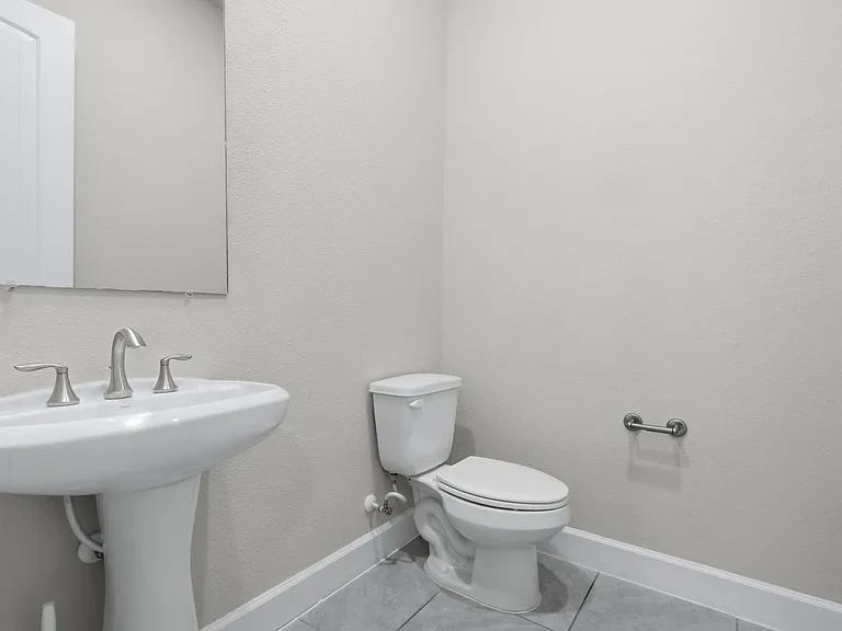 6011 Truro St #B — Photo 6