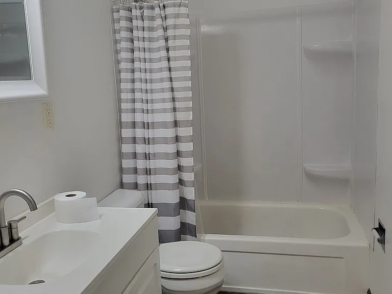 907 Parkway Ct #907 — Photo 10