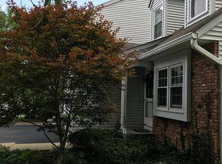 44 Carriage Ln, Sparta, NJ 07871