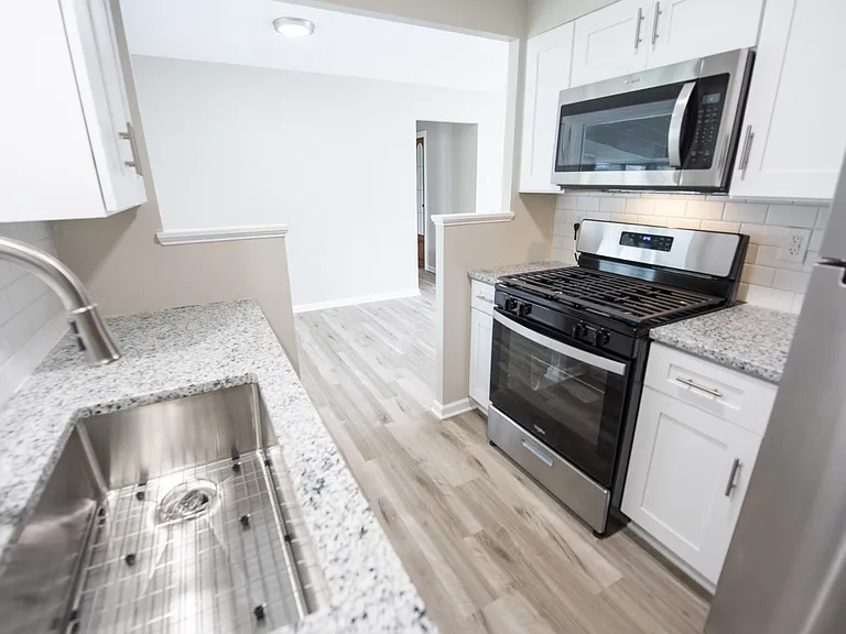 9328 W Ridgewood Dr — Photo 24