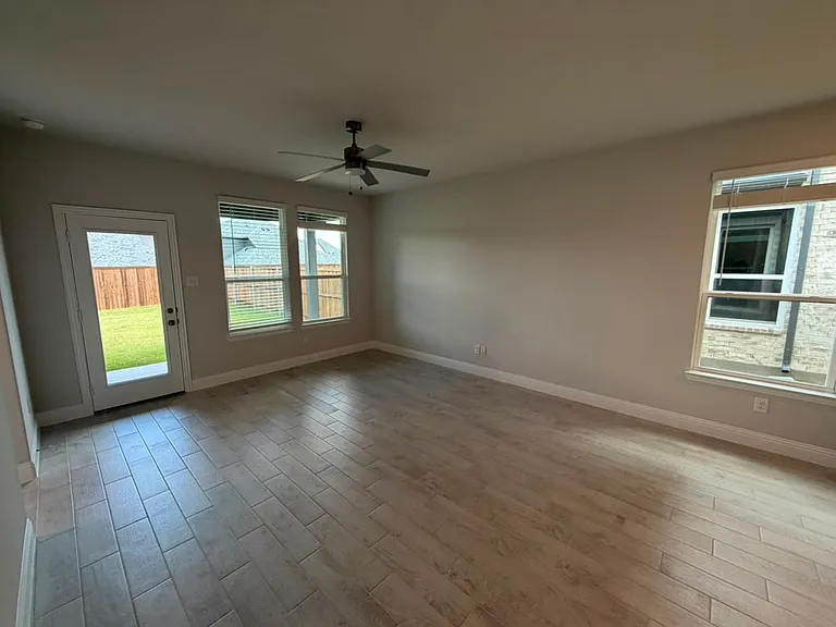 3115 Cordelia Dr — Photo 13