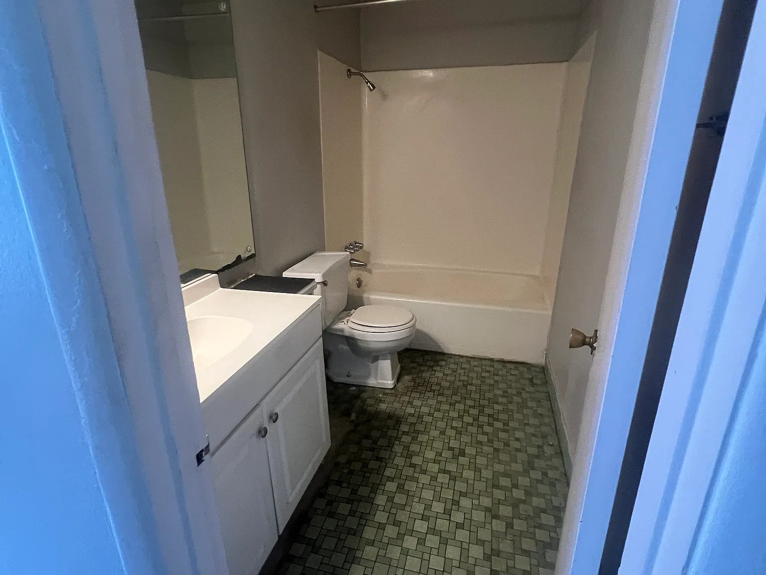 1 bed, 700 sqft, $750 — Photo 2