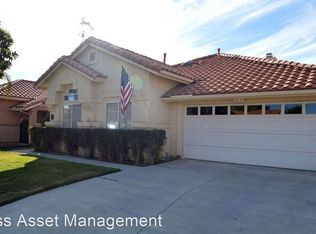 1237 Granite Dr, Hemet, CA 92543
