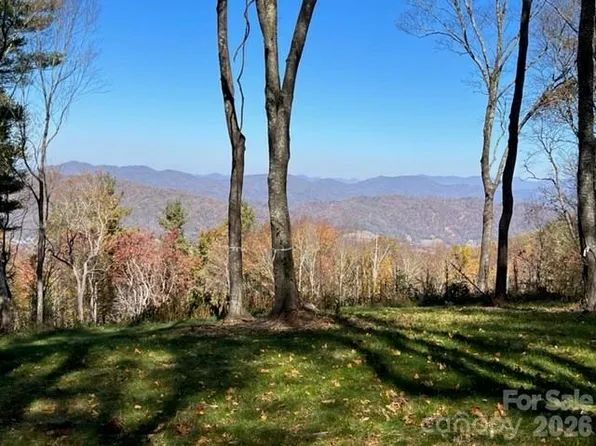 E Garden Trl #18, Hendersonville, NC 28792