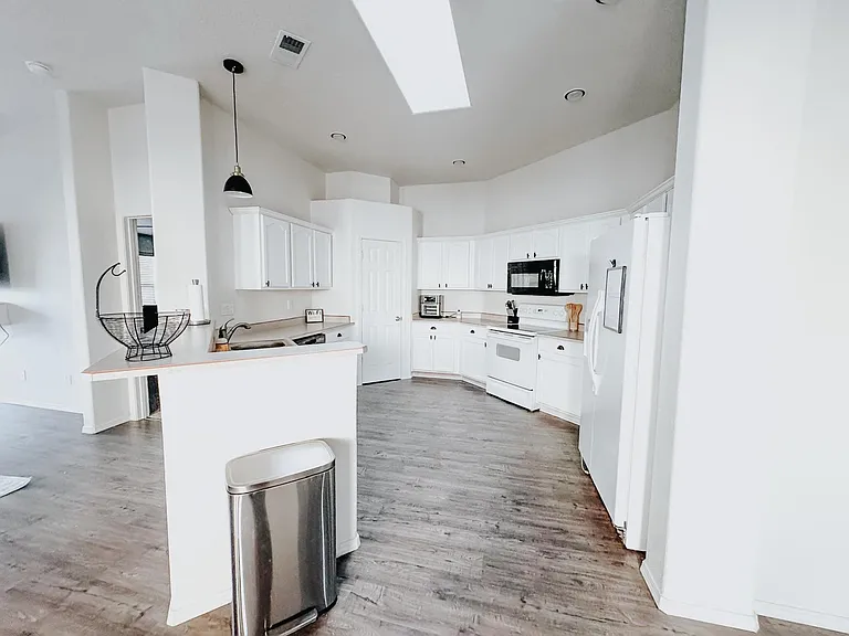 5552 Mansfield Pl NW — Photo 2