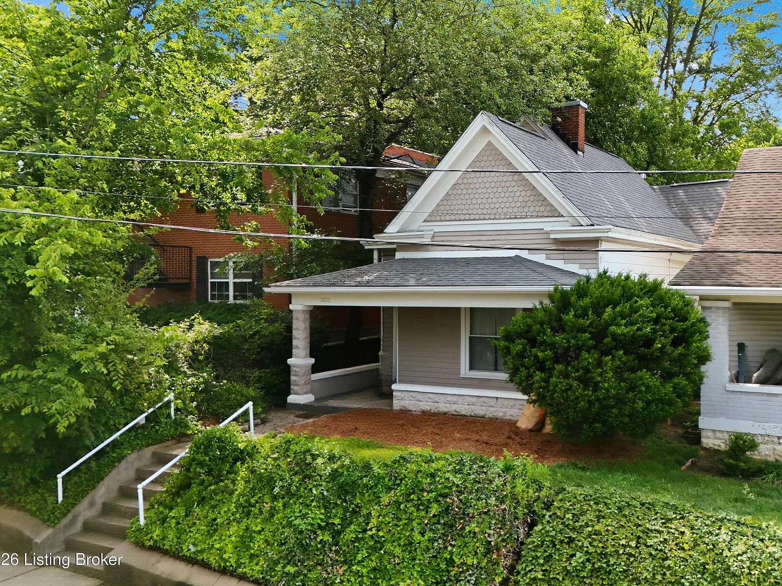 2 bed, 1.0 bath, 1145 sqft, $1,800 — Photo 3