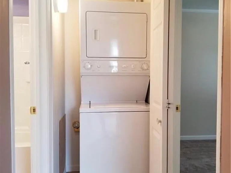 1342 Hibbard Dr #C — Photo 10