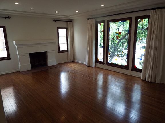 4th image of 139 N Lapeer Dr #139