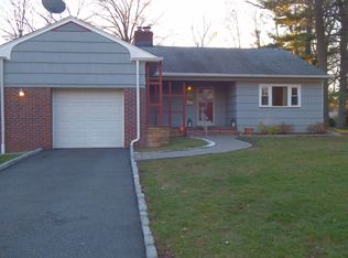 208 Stirling Ave, Orange, NJ 07050