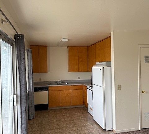 4th image of 1200 Haven Ln #4