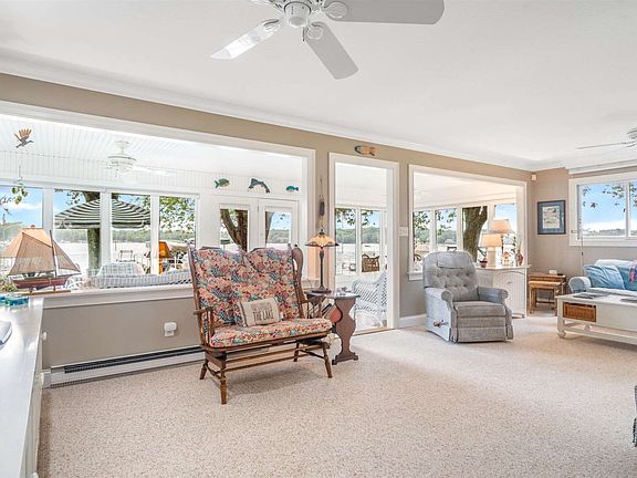 Main Level - Living Room