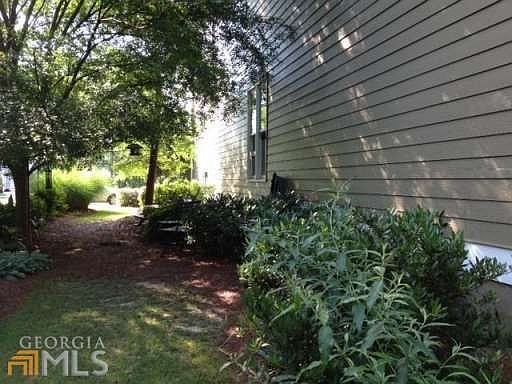 5th image of 145 Stayman Park