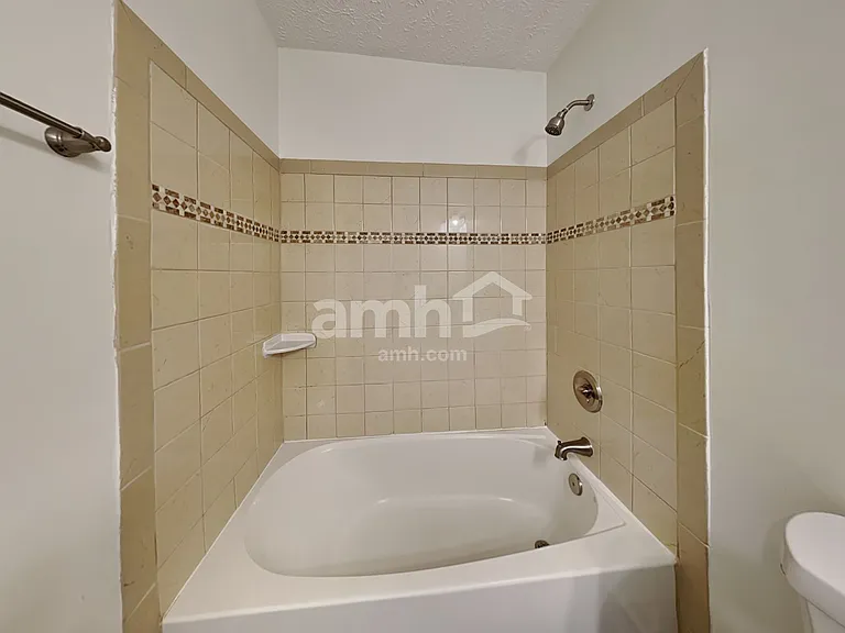 730 Rothrock Dr — Photo 18