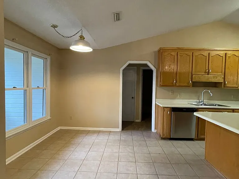 2804 Partridge Ln — Photo 10