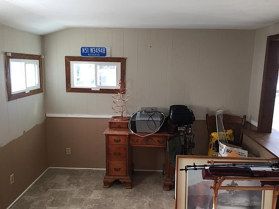 Entry/Mud/Office Space