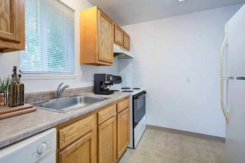 Brockport Crossings Apartments and Townhomes — Photo 3