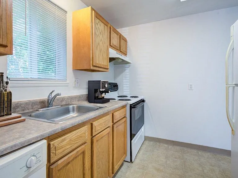 Brockport Crossings Apartments and Townhomes — Photo 3